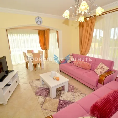 Σπίτι διακοπών Bodrum Fcc 2 Bedroom Garden Pool Holiday A10 *