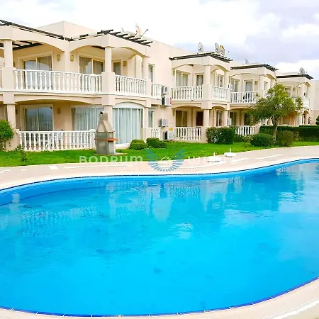 Σπίτι διακοπών Bodrum Fcc 2 Bedroom Garden Pool Holiday A10 *