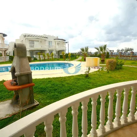 Σπίτι διακοπών Bodrum Fcc 2 Bedroom Garden Pool Holiday A10 *